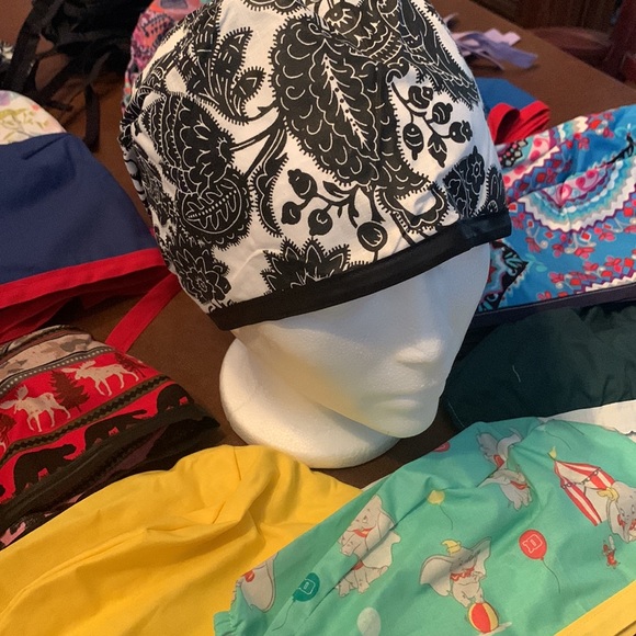 Scrub caps - Picture 2 of 3